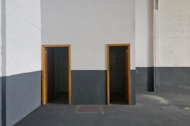 Sal&atilde;o Comercial para alugar - 210m&sup2; - Parque Irani