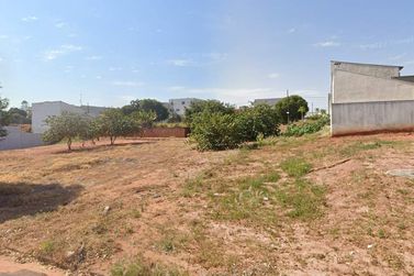Terreno &agrave; venda - 270m&sup2; - Parque Alto da Paran&aacute;