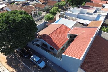 Casa &agrave; venda - 250m&sup2; - Jardim Uni&atilde;o