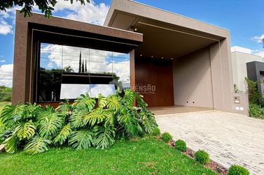 Casa &agrave; venda - 229m&sup2; - Condom&iacute;nio Central Park