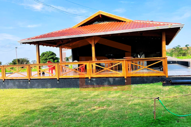 Ch&aacute;cara &agrave; venda - 20000m&sup2; - &Aacute;rea Rural