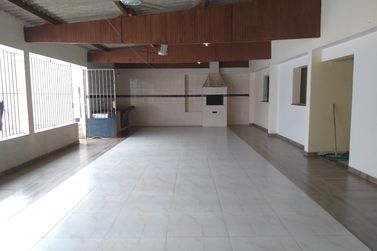 Apartamento para alugar - 350m&sup2; - Zona III