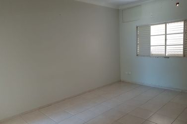 Casa &agrave; venda - 231m&sup2; - Jardim Birig&uuml;i
