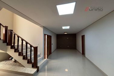 Casa para alugar - 380m&sup2; - Jardim Imigrantes II