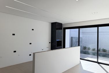 Sobrado &agrave; venda - 200m&sup2; - Jardim Colorado