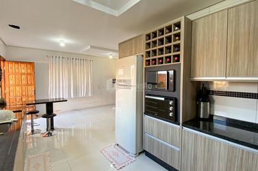 Casa &agrave; venda - 224m&sup2; - Parque do Lago