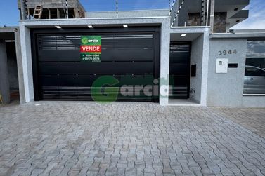 Casa &agrave; venda - 90m&sup2; - Jardim Cima