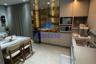 Casa &agrave; venda - 260m&sup2; - ZONA VII