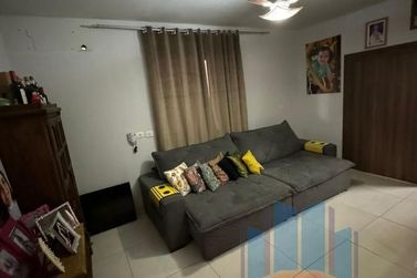 Casa &agrave; venda - 140m&sup2; - Zona I-A