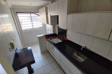 Apartamento para alugar - 61m&sup2; - PARQUE PORTUGAL