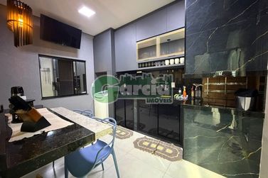 Casa &agrave; venda - 105m&sup2; - Portugu&ecirc;s
