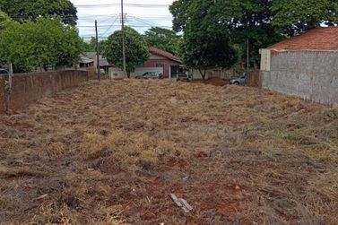 Terreno &agrave; venda - 525m&sup2; - Jardim Tropical