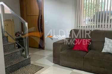 Sobrado &agrave; venda - 198m&sup2; - Zona 5