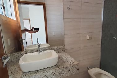 Casa para alugar - 100m&sup2; - Jardim Imigrantes