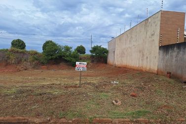 Terreno &agrave; venda - 161m&sup2; - Parque Residencial Tokio