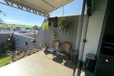 Casa &agrave; venda - 138m&sup2; - Jardim Azal&eacute;ia