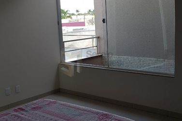Casa &agrave; venda - 275m&sup2; - Condom&iacute;nio Royal Garden