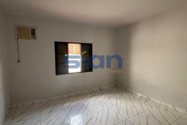Casa para alugar - 100m&sup2; - 