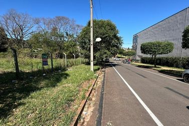 Terreno &agrave; venda - 217m&sup2; - GERA&Ccedil;&Atilde;O CIMA