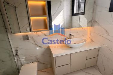 Casa &agrave; venda - 250m&sup2; - JARDIM BELVEDERE