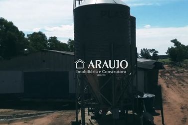 Ch&aacute;cara &agrave; venda - 35500m&sup2; - Zona rural