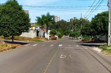 Terreno &agrave; venda - 214m&sup2; - Jardim Imigrantes II