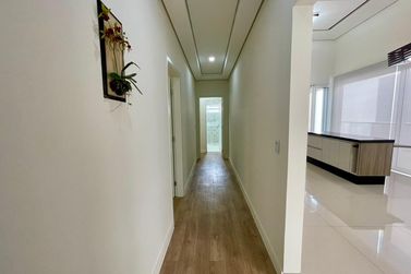 Casa &agrave; venda - 180m&sup2; - JARDIM ALPHAVILE