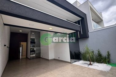 Casa &agrave; venda - 181m&sup2; - ZONA II