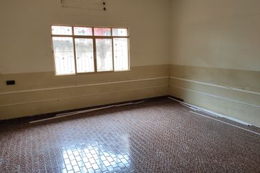 Casa para alugar - 100m&sup2; - Zona II