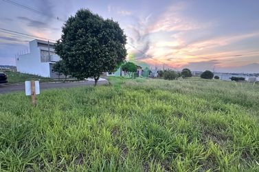 Terreno &agrave; venda - 220m&sup2; - PARQUE RESIDENCIAL METROPOLITANO