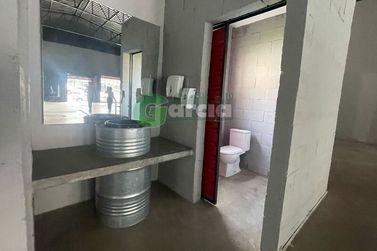 Sal&atilde;o Comercial para alugar - 260m&sup2; - Zona I