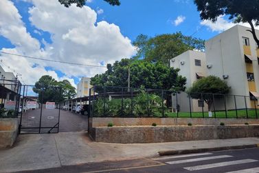 Apartamento para alugar - 59m&sup2; - Zona III