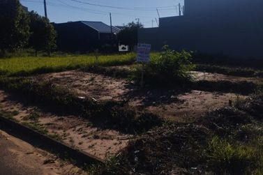 Terreno &agrave; venda - 126m&sup2; - Jardim Colorado