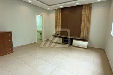 Sobrado &agrave; venda - 180m&sup2; - Zona I