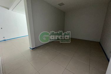 Sal&atilde;o Comercial para alugar - 730m&sup2; - Zona I