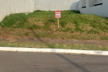 Terreno &agrave; venda - 297m&sup2; - Jardins de Versailles