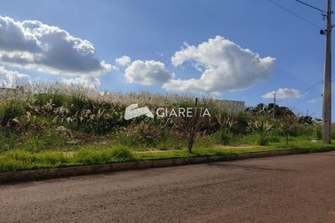 Terreno &agrave; venda - 365m&sup2; - VILA BECKER