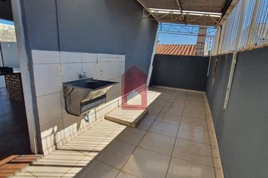 Casa para alugar - Jardim Aratimb&oacute;