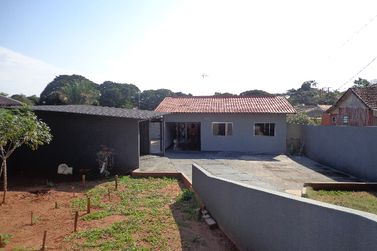 Casa &agrave; venda - 202m&sup2; - Zona Armazem