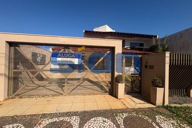Casa para alugar - 350m&sup2; - Zona III
