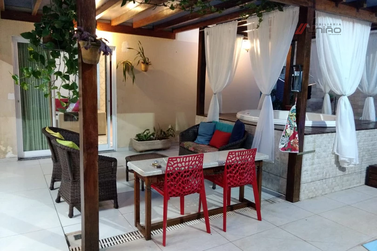 Casa &agrave; venda - 300m&sup2; - Zona II