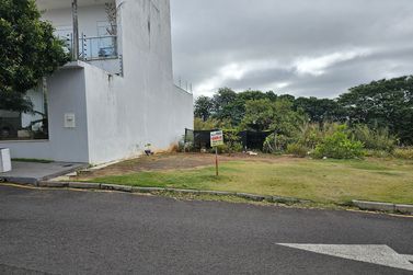 Terreno &agrave; venda - 177m&sup2; - JARDIM TUPAN