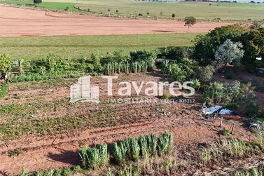 Ch&aacute;cara &agrave; venda - 48400m&sup2; - Santa Eliza