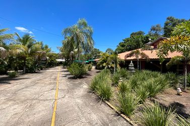 Ch&aacute;cara &agrave; venda - 11000m&sup2; - PR-323