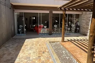 Sobrado &agrave; venda - ZONA I