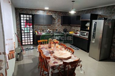 Casa &agrave; venda - 136m&sup2; - Cruzeiro do Oeste