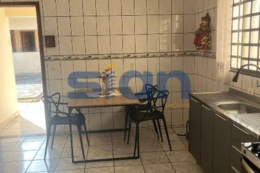 Casa &agrave; venda - 380m&sup2; - Jardim Global