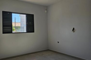 Casa &agrave; venda - 64m&sup2; - Jardim Yonezu