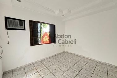 Casa para alugar - 100m&sup2; - Jardim Los Angeles