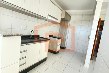 Apartamento para alugar - 80m&sup2; - Zona II
